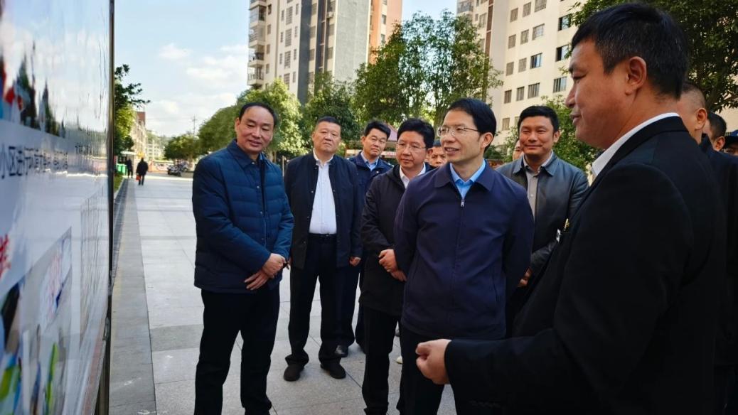 会昌县委书记潘金城莅临贡江花苑小区深入考察调研红色物业推进工作